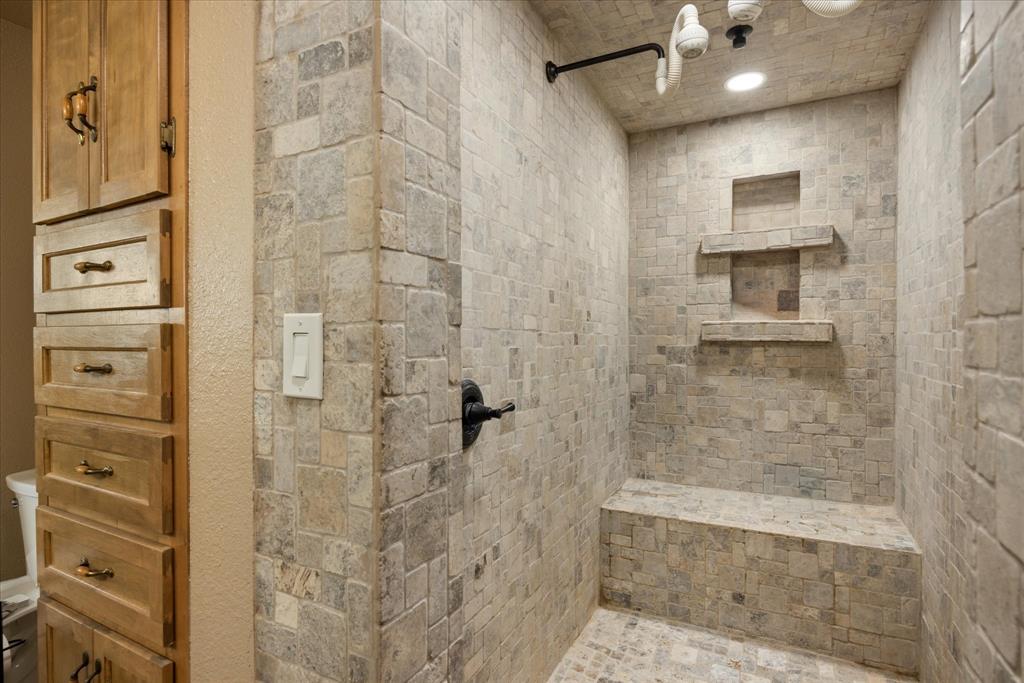 2720 N US 377 - Photo 22