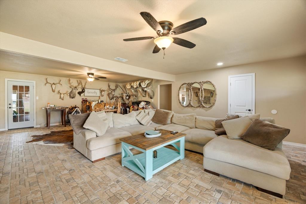 2720 N US 377 - Photo 26