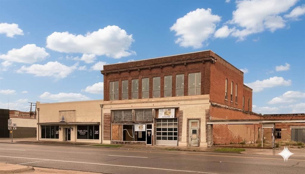 125 S Waco Street - Photo 1