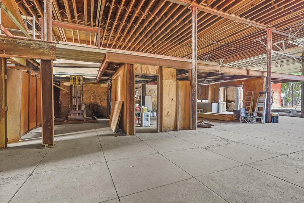 125 S Waco Street - Photo 3