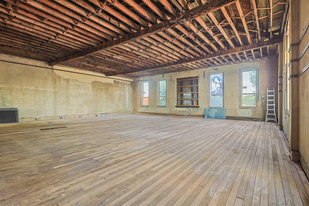 125 S Waco Street - Photo 30