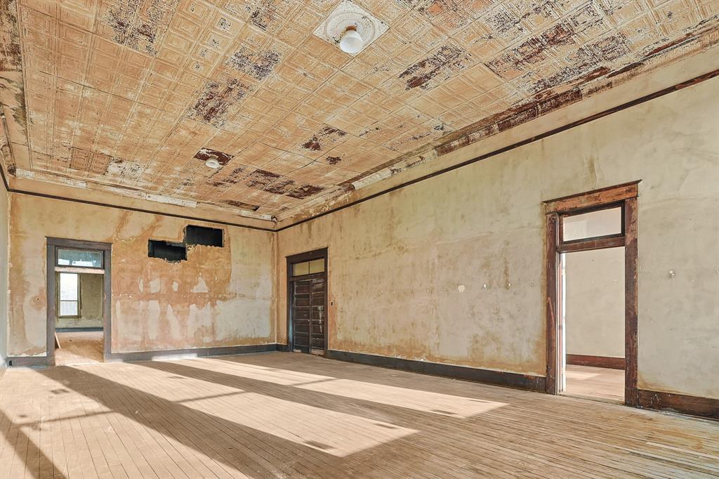 125 S Waco Street - Photo 33