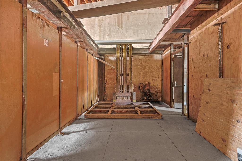 125 S Waco Street - Photo 4