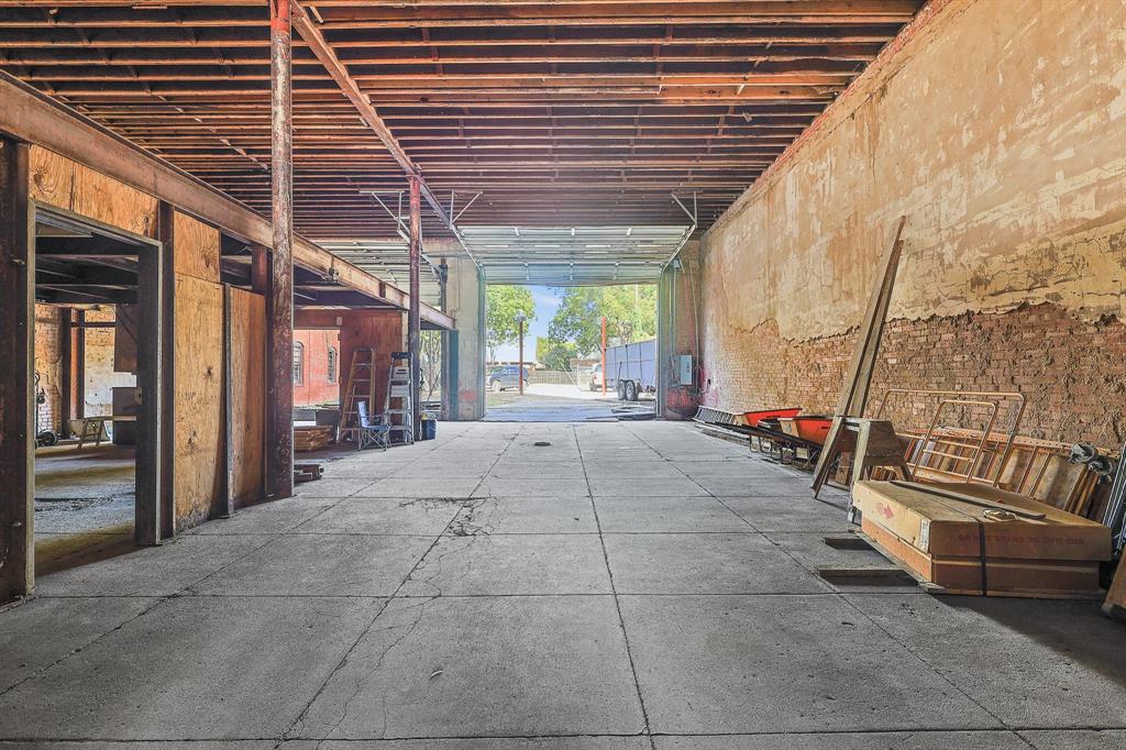 125 S Waco Street - Photo 5