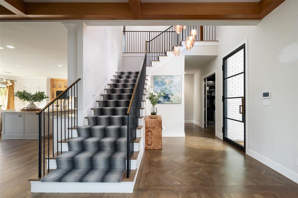 11219 Leachman Circle - Photo 4