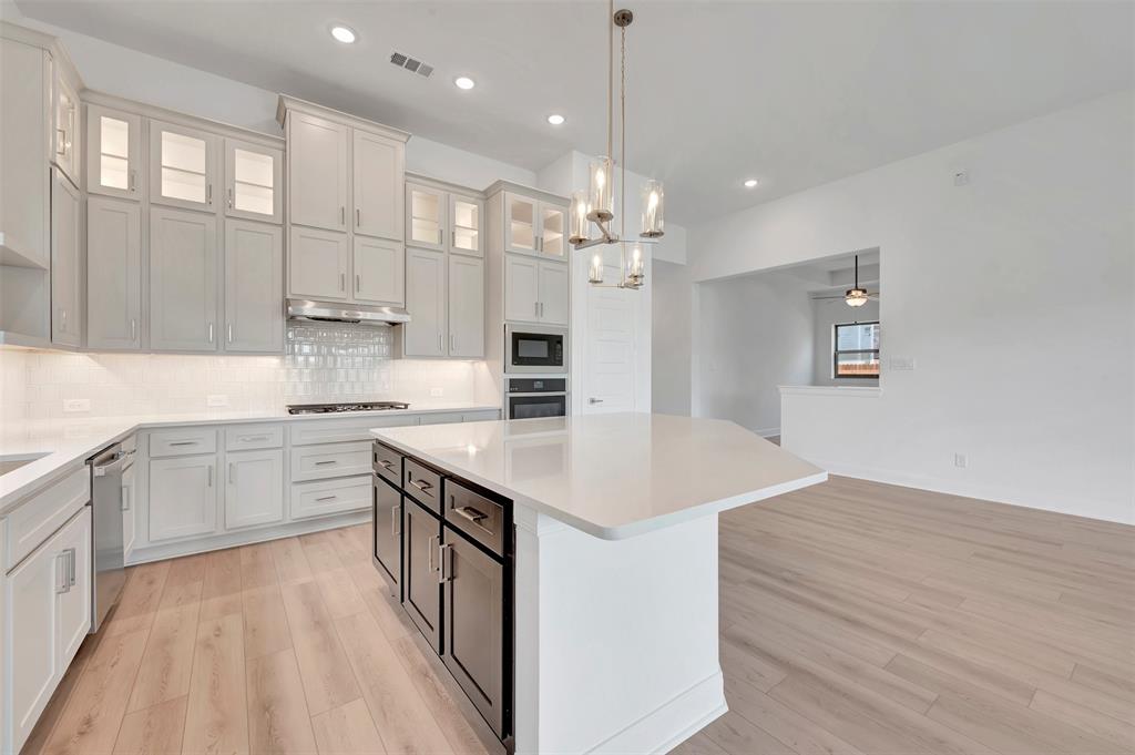 7829 Pondview Lane - Photo 13