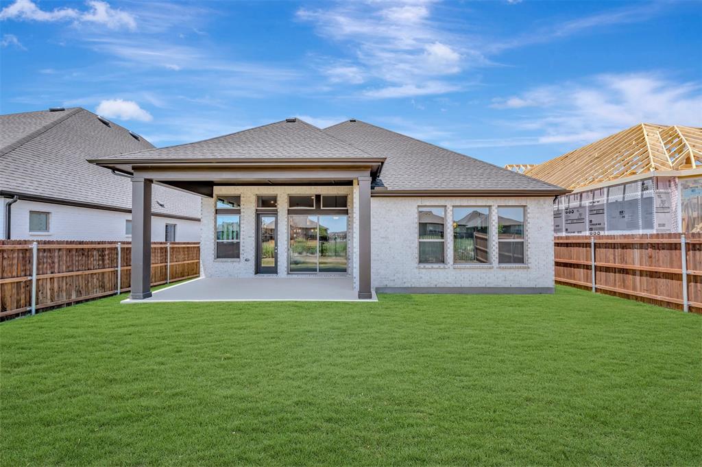 7829 Pondview Lane - Photo 2
