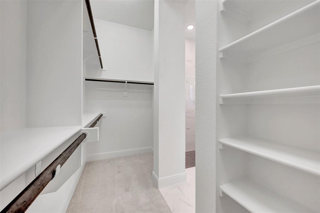 7829 Pondview Lane - Photo 32