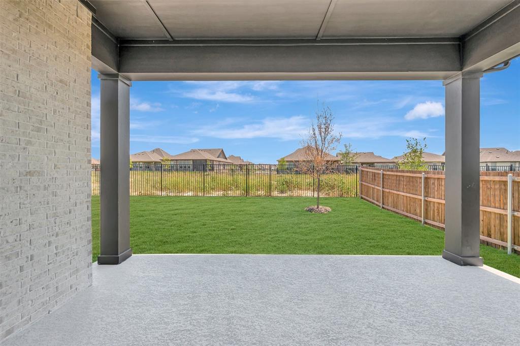 7829 Pondview Lane - Photo 4