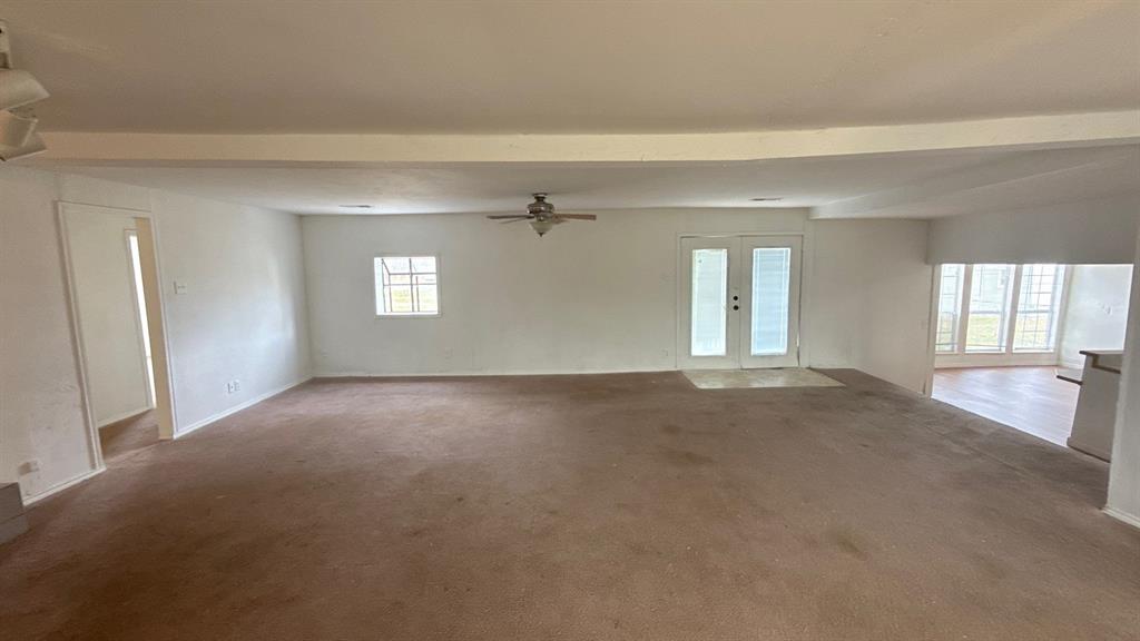 201 E Hubbard Street - Photo 8