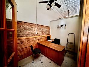 125 W Broadway Street - Photo 5