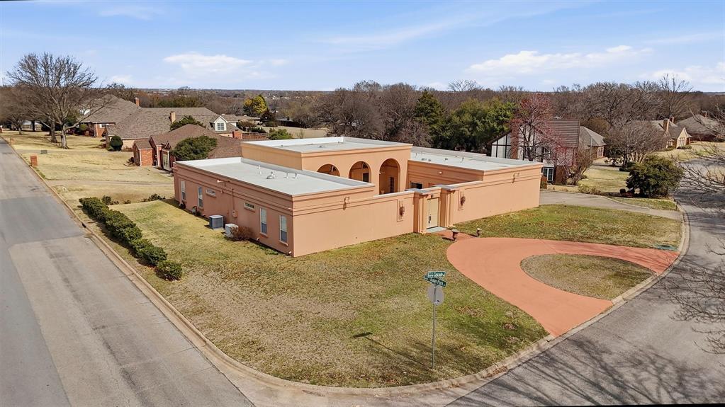 2613 W Cascade Drive - Photo 1