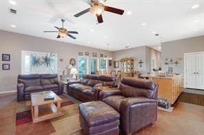 8089 Fm 580 E - Photo 9