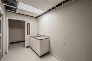5704 James Avenue - Photo 17