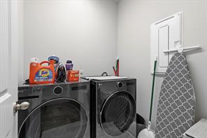 7829 Bayside Drive - Photo 28
