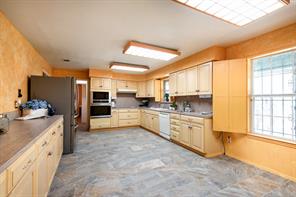 5731 Mona Lane - Photo 33