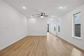 8725 Acorn Avenue - Photo 10