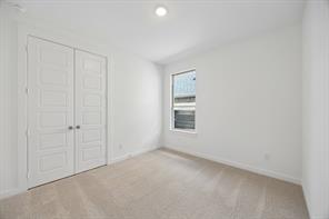 8725 Acorn Avenue - Photo 20