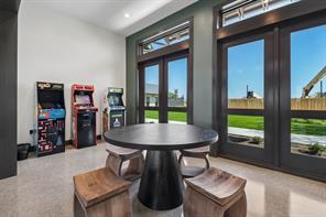 8725 Acorn Avenue - Photo 28