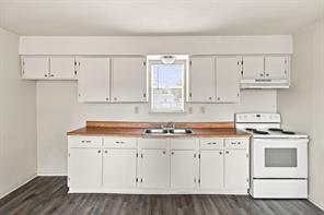 1848 Coral Road - Photo 15