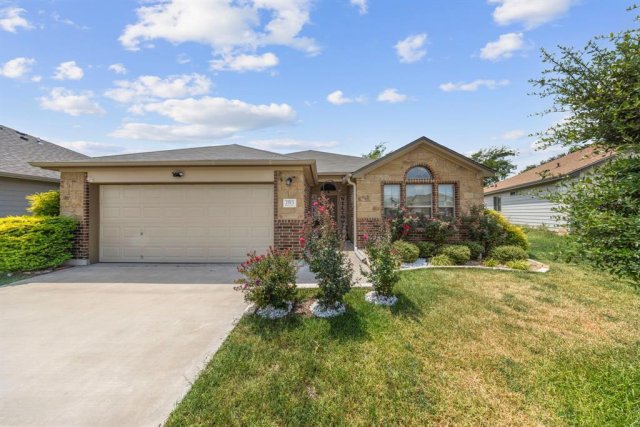 2513 Petersburg Lane