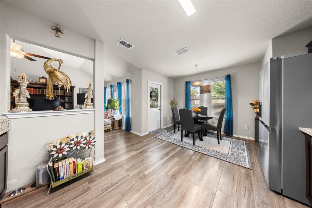 2513 Petersburg Lane - Photo 8