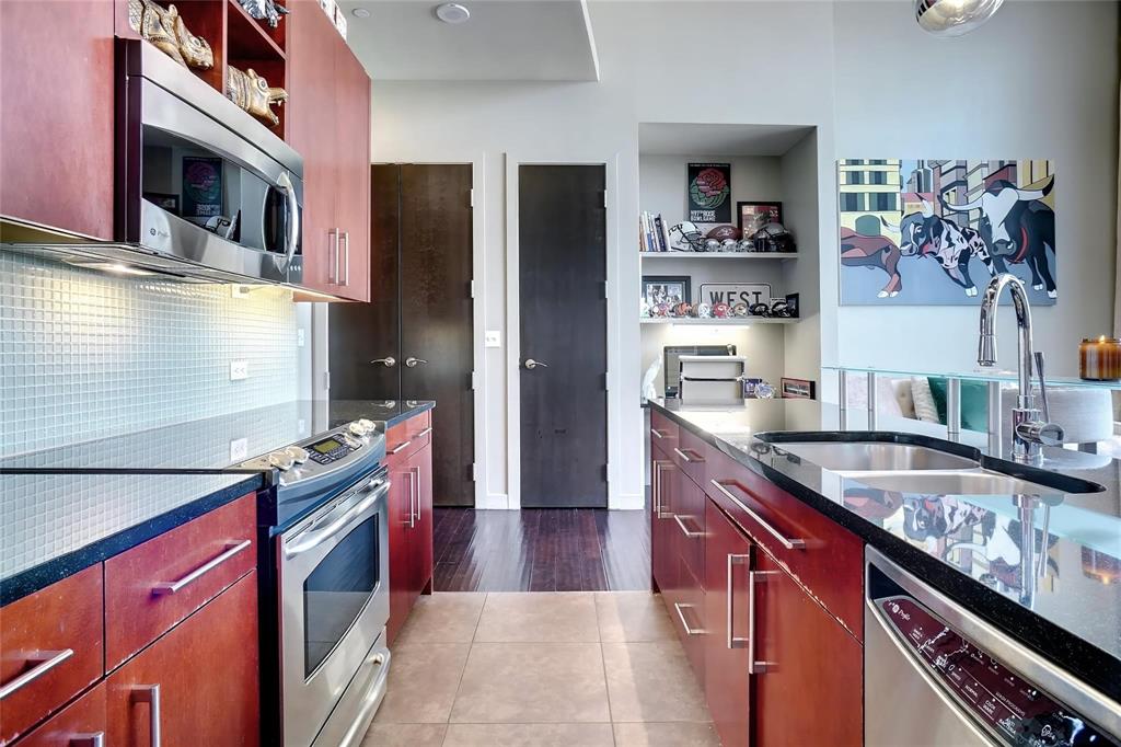 2600 W 7th Street - Photo 10