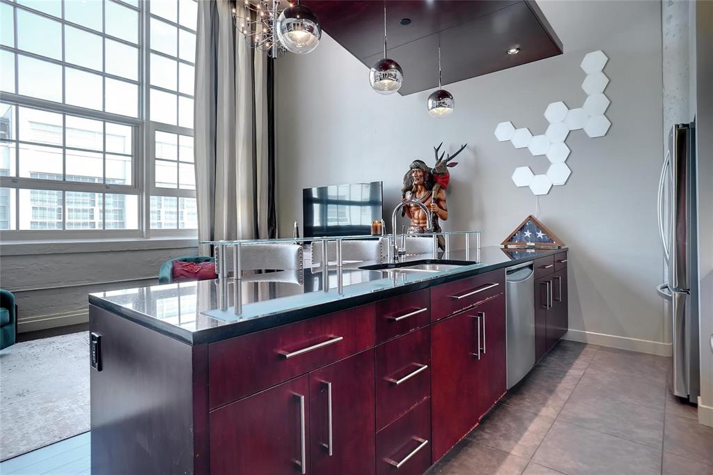 2600 W 7th Street - Photo 3