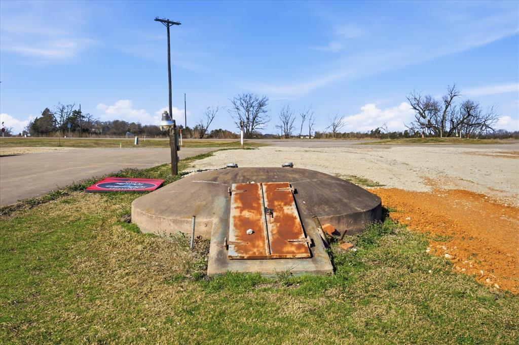 6503 State Highway 66 - Photo 15