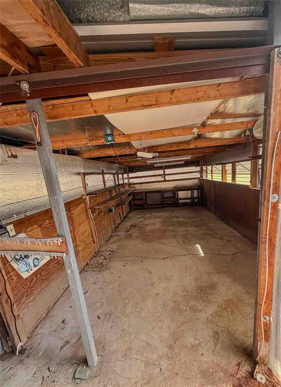 1007 Private Road 2002 - Photo 16