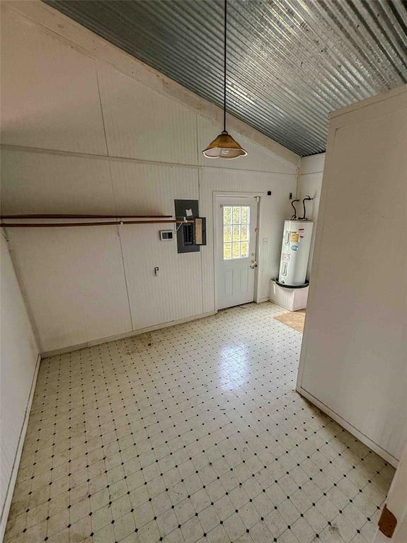 1007 Private Road 2002 - Photo 19