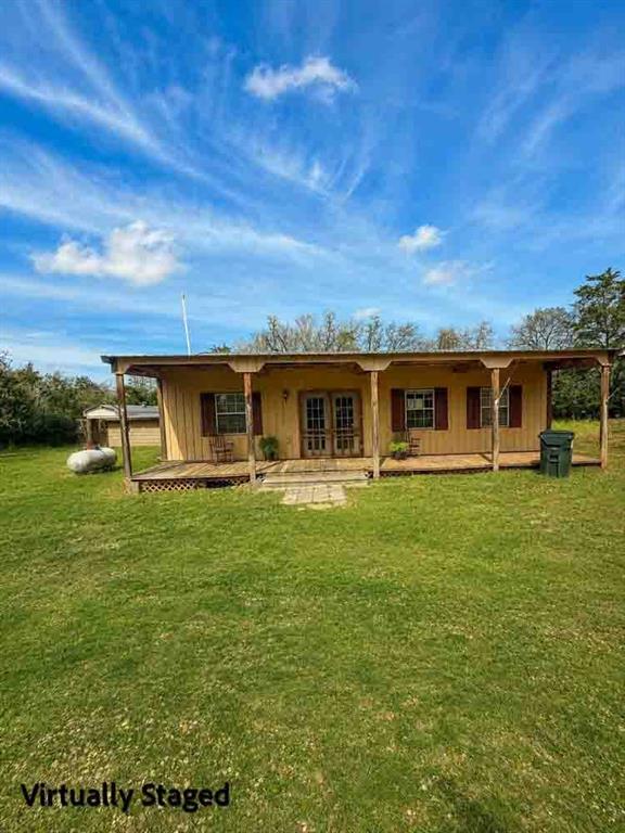 1007 Private Road 2002 - Photo 2
