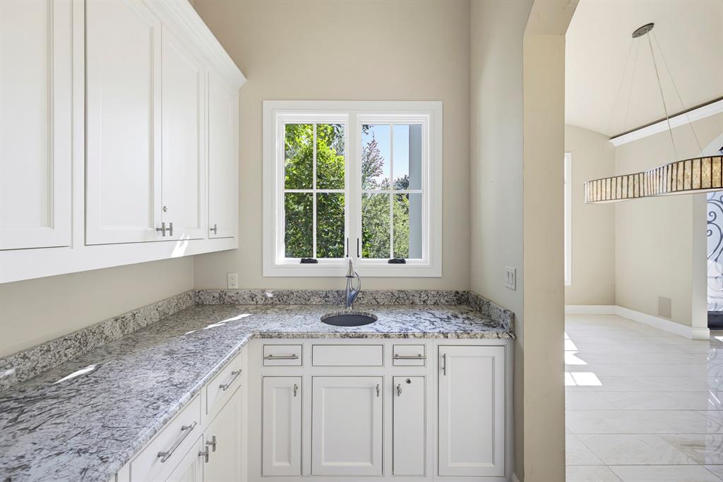 7001 Oakmont Terrace - Photo 14
