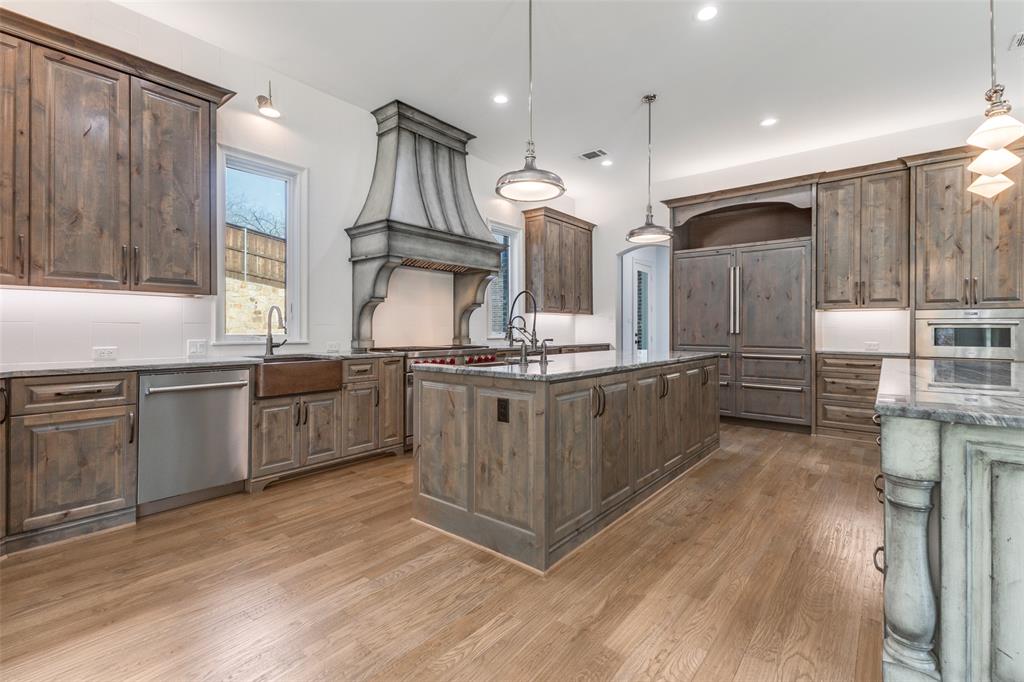 1116 Excalibur Boulevard - Photo 21