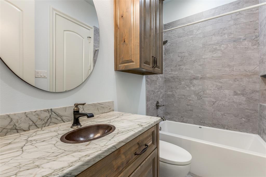 1116 Excalibur Boulevard - Photo 38