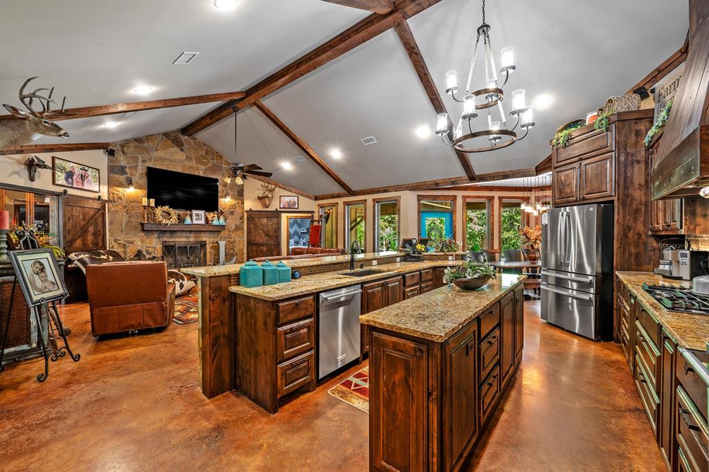 1011 Red Road - Photo 10