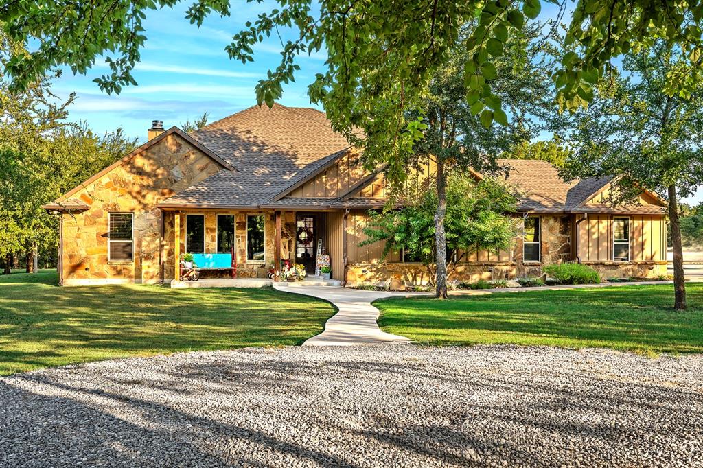 1011 Red Road - Photo 2