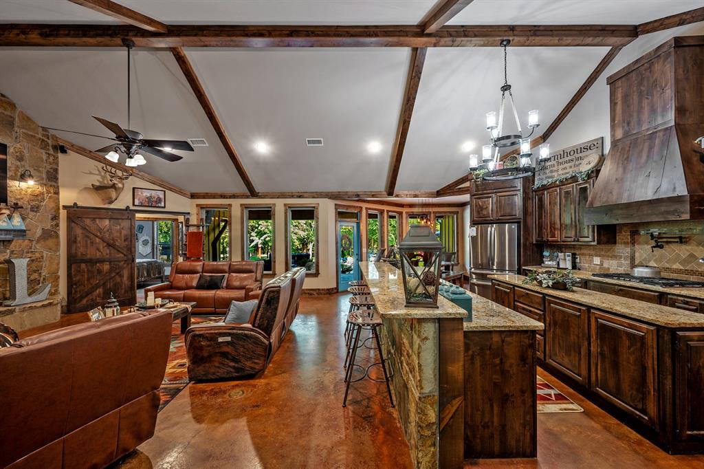 1011 Red Road - Photo 8