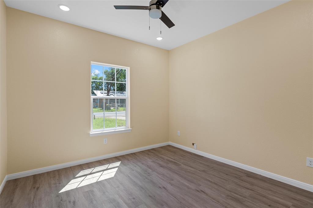 211 Lopez Street - Photo 12