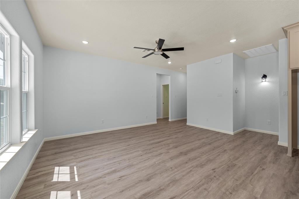 211 Lopez Street - Photo 3