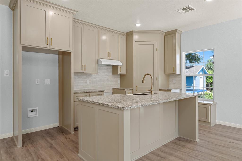 211 Lopez Street - Photo 4