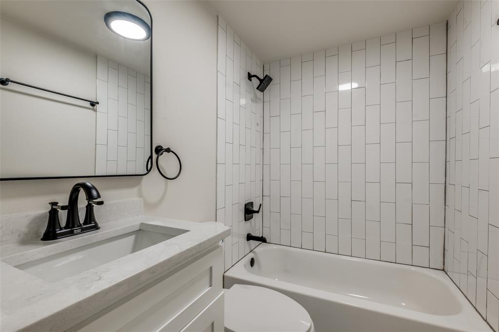 2415 Dathe Street - Photo 17