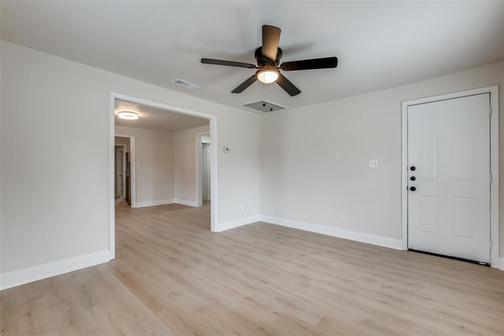2415 Dathe Street - Photo 3