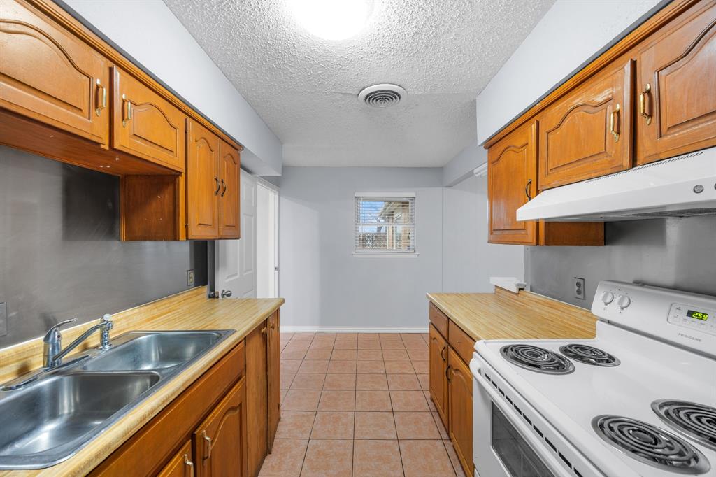 2438 Lasalle Drive - Photo 10