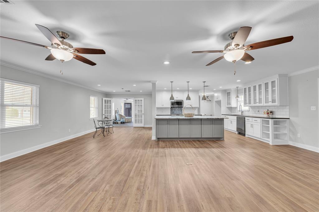 801 Arliss Drive - Photo 5