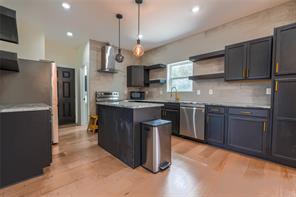 1904 N 17th - Photo 6