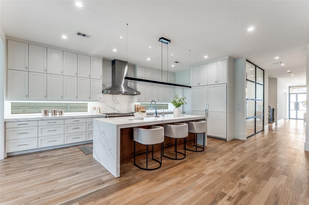 5111 W Amherst Avenue - Photo 1