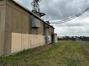 550 S FM 1138 - Photo 10