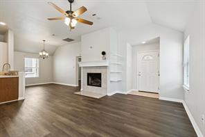 1425 Devonshire Drive - Photo 4