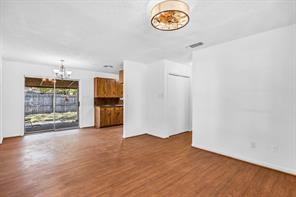 815 N Bledsoe Street - Photo 8